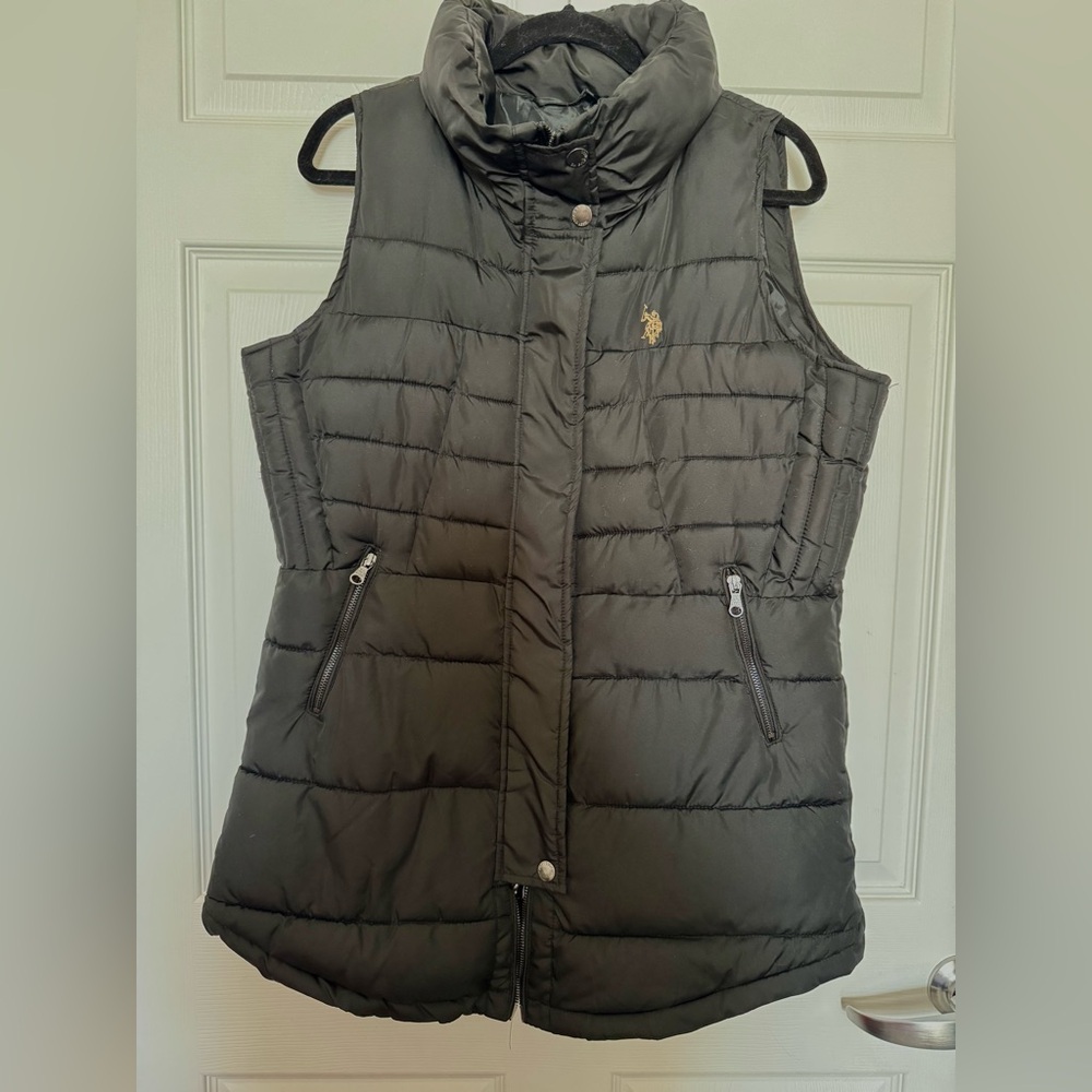 U.S. Polo Assn. Women's Black Puffer Vest